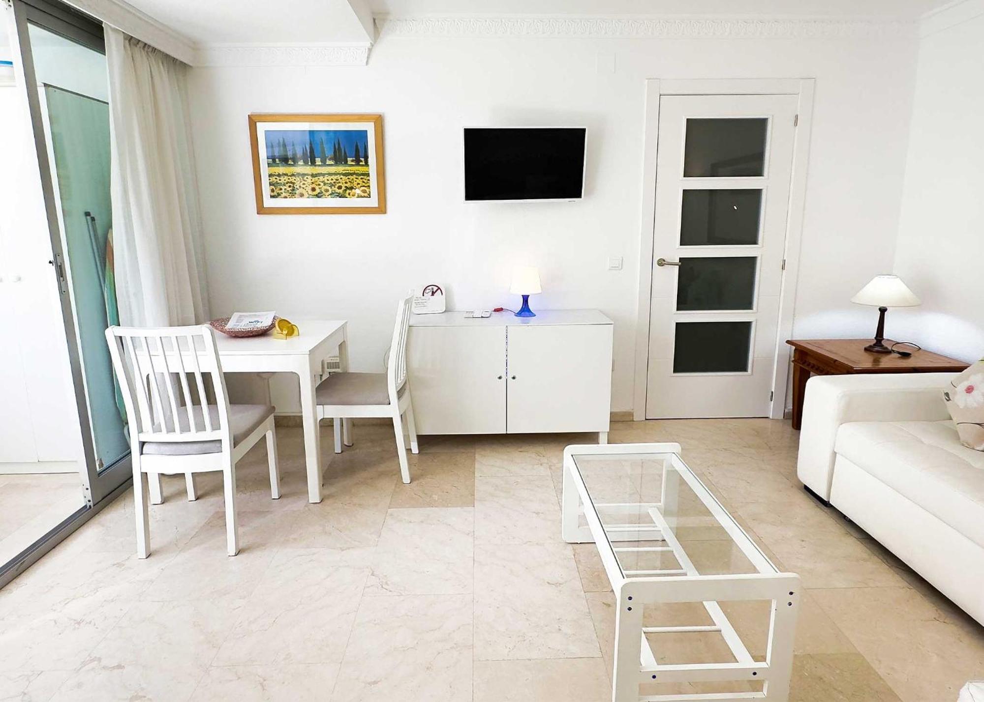 1 Bedroom Apartment Second Line Beach- Parque Marbella Building 외부 사진