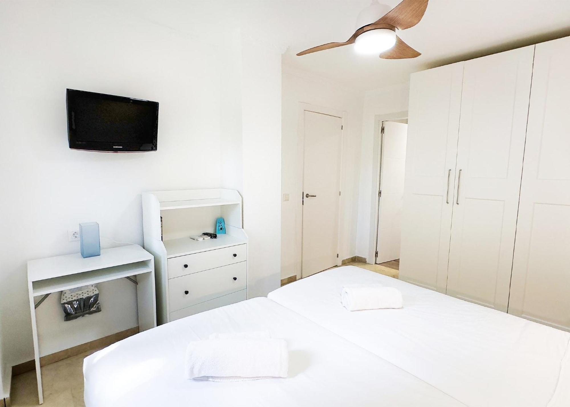 1 Bedroom Apartment Second Line Beach- Parque Marbella Building 외부 사진